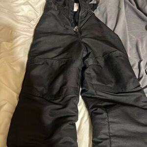 Cat & Jack Black Snow Bib ⛄️